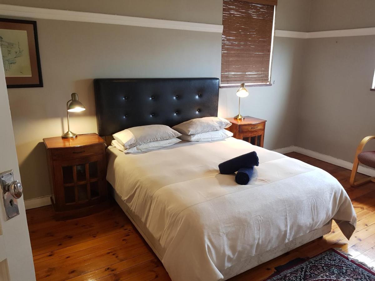 Bramber Court Art-deco Self-catering Cape Town